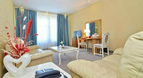 Гостиница Hotel Queen Vera в Мамае
