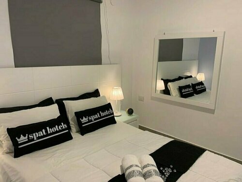 Гостиница Spat Apartment в Холоне