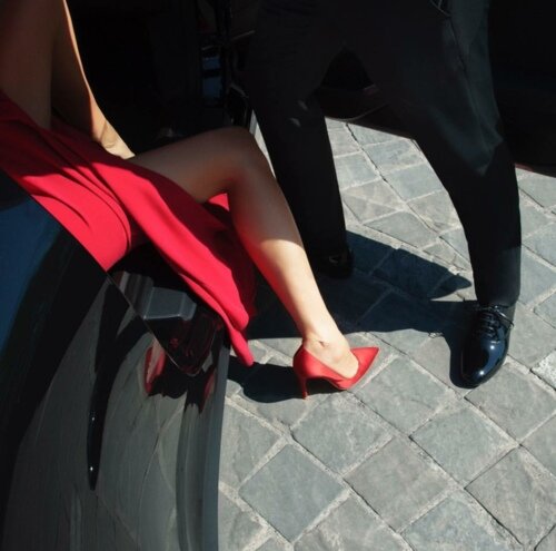 Rus qoshnisi qoshnisini sikadi