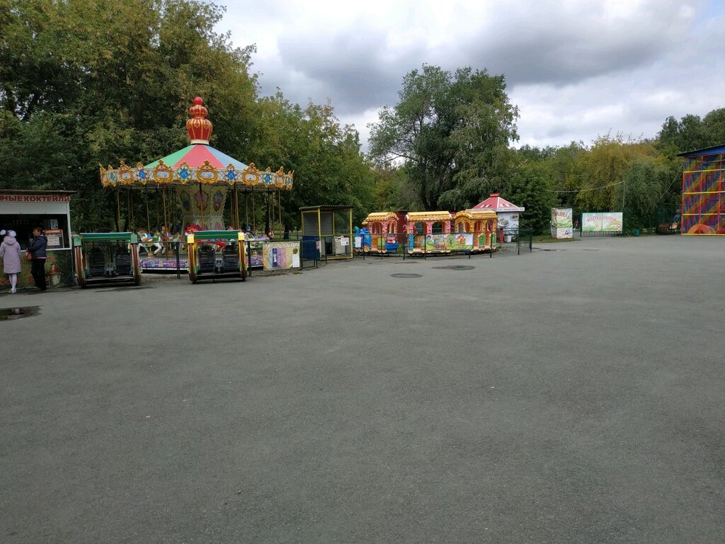 Amusement ride Аттракцион, Chelyabinsk, photo