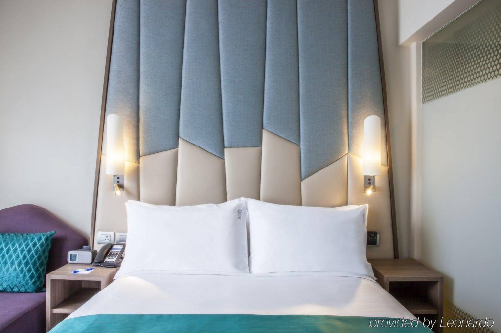 Фото S33 Compact Sukhumvit Hotel