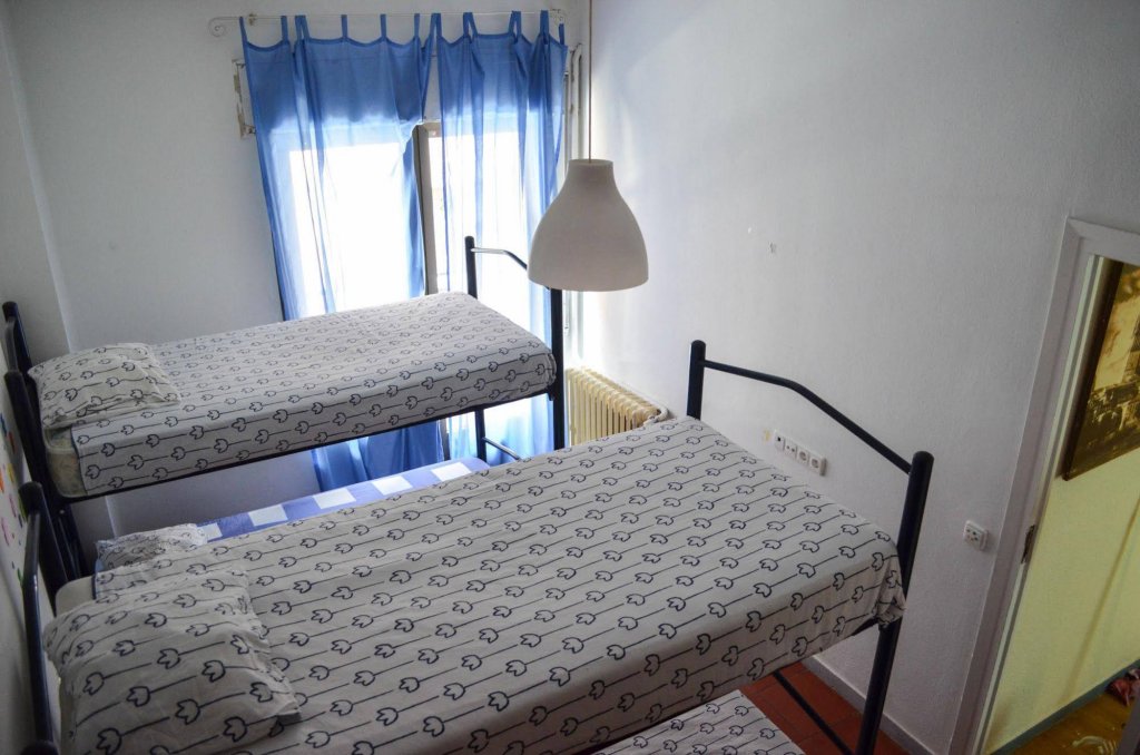 Фото Roomin Hostel