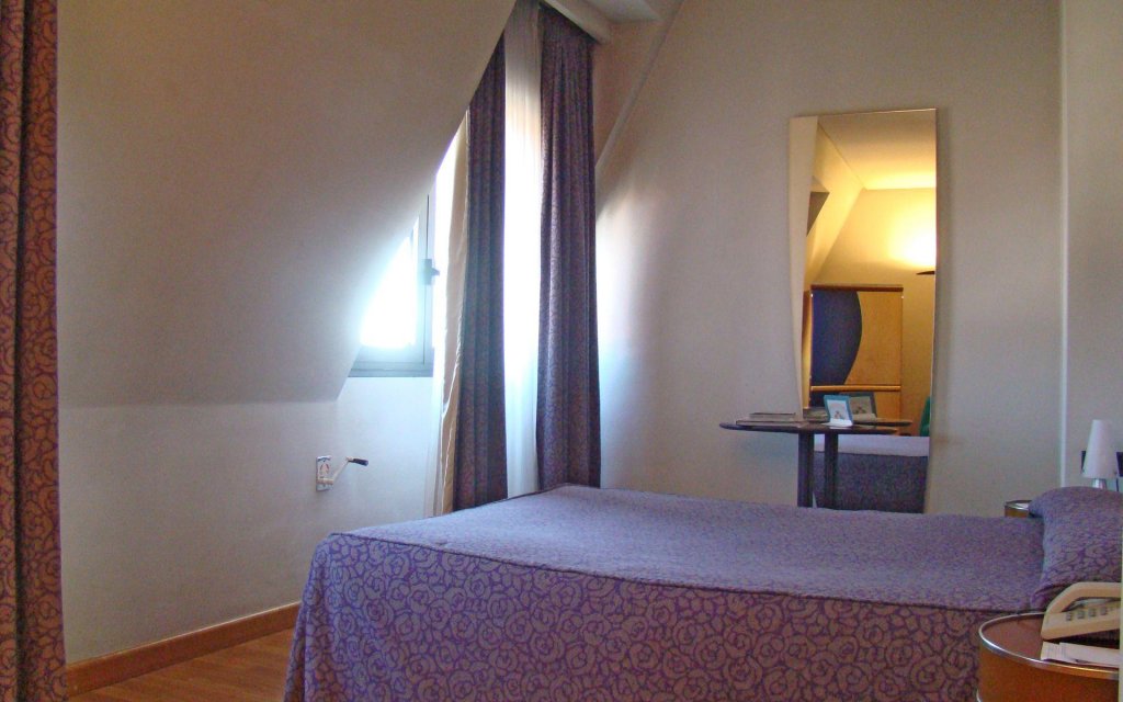 Фото Occidental León Alfonso V