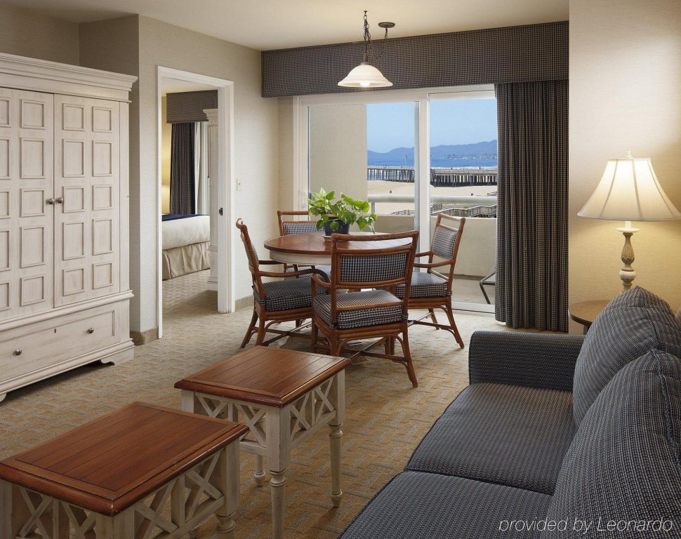 Фото Sandcastle Hotel on the Beach