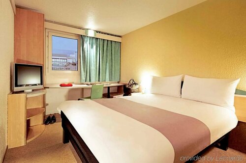 Гостиница Hotel Les Zianides в Тлемсене