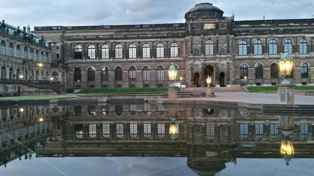 Exhibition center Gemäldegalerie Alte Meister, Dresden, photo