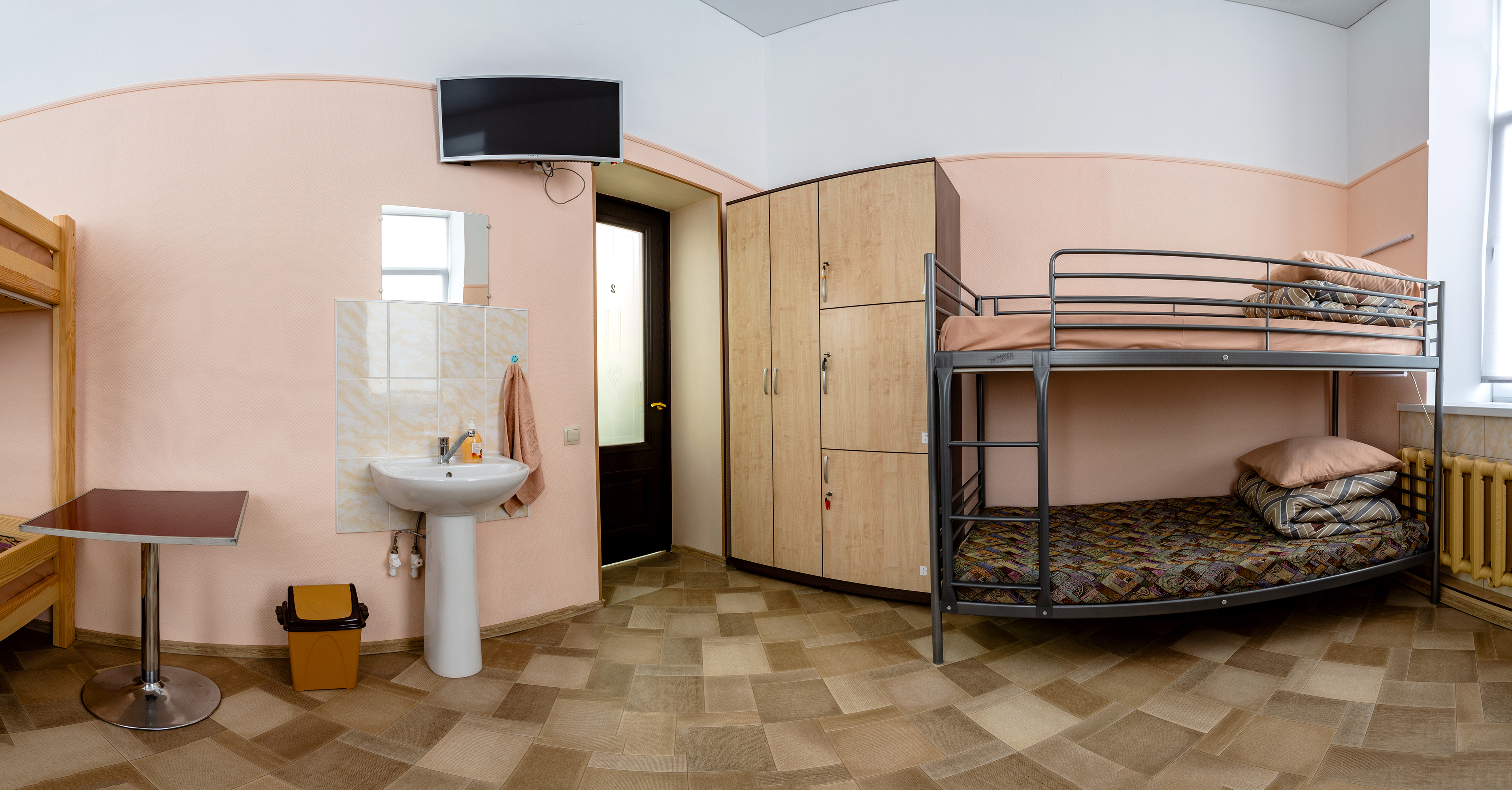 Фото Гостевой двор Паровоз