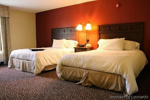 Гостиница Hampton Inn & Suites Mansfield-South @ I-71