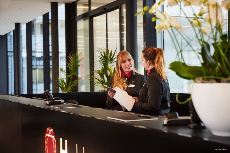 Фото H+ Hotel Lubeck