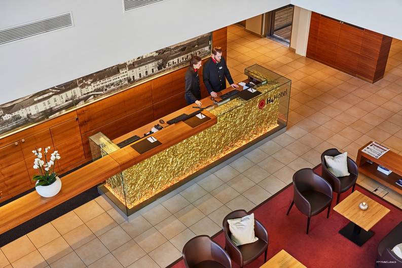 Фото H+ Hotel Lubeck