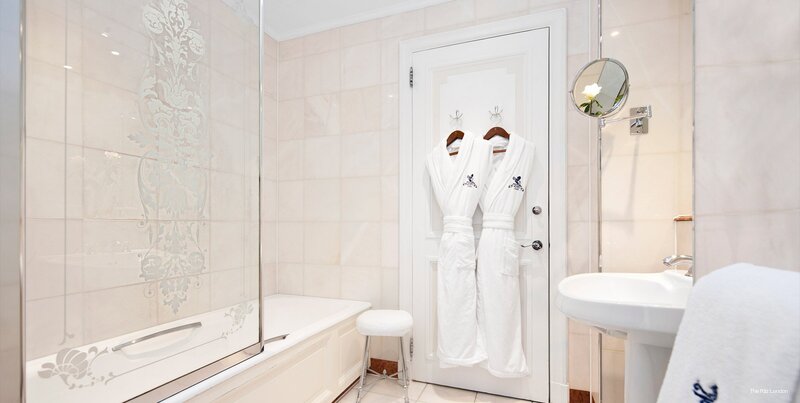 Фото The Ritz London