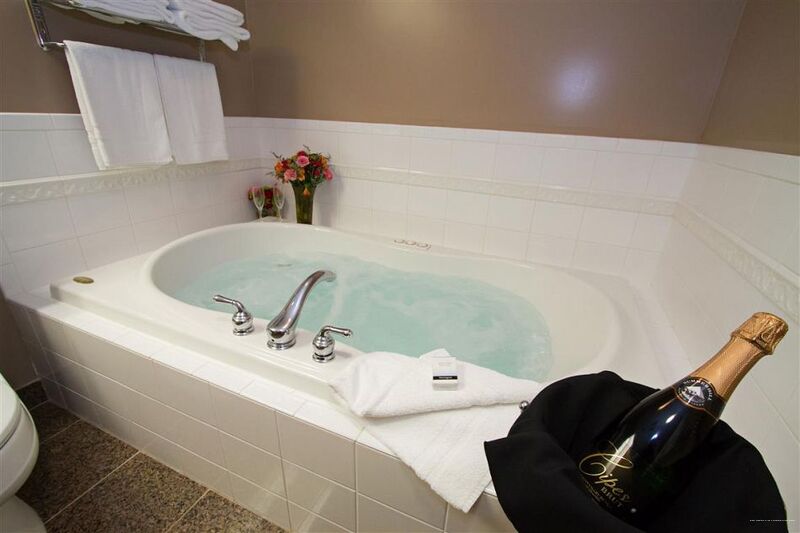 Фото Best Western Plus Columbia River Hotel