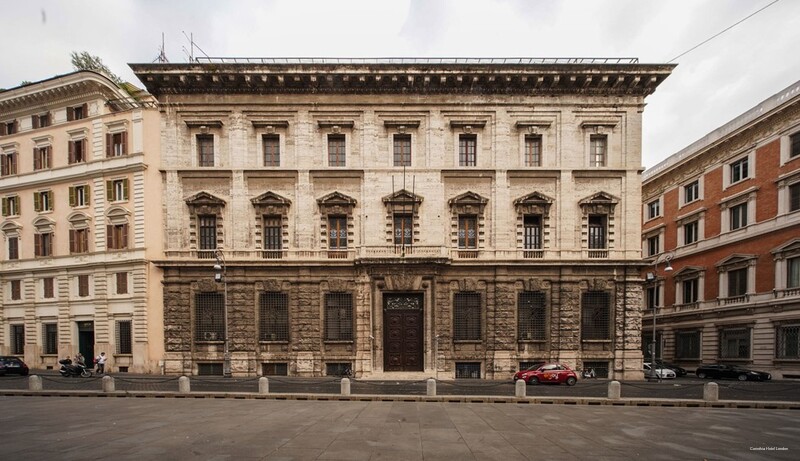 Фото Corinthia London