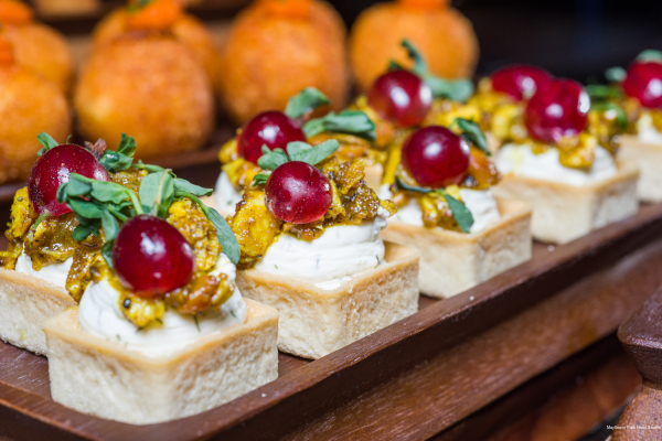 Фото Mayflower Park Hotel