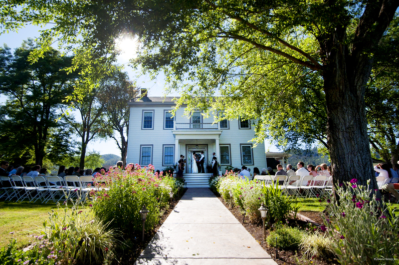 Фото Bybee's Historic Inn