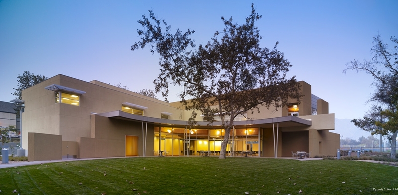 Фото Dynasty Suites Hotel Riverside