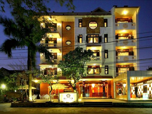 Гостиница Hoi An Aurora Riverside Hotel and SPA в Хойане