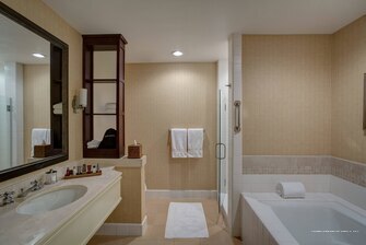 Фото Coronado Island Marriott Resort & SPA