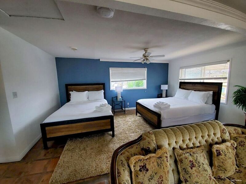 Фото Sand Castle Inn