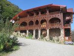 U gory  Lyubava+ (posyolok Kamennomostskiy, ulitsa Gogolya, 6А), guest house