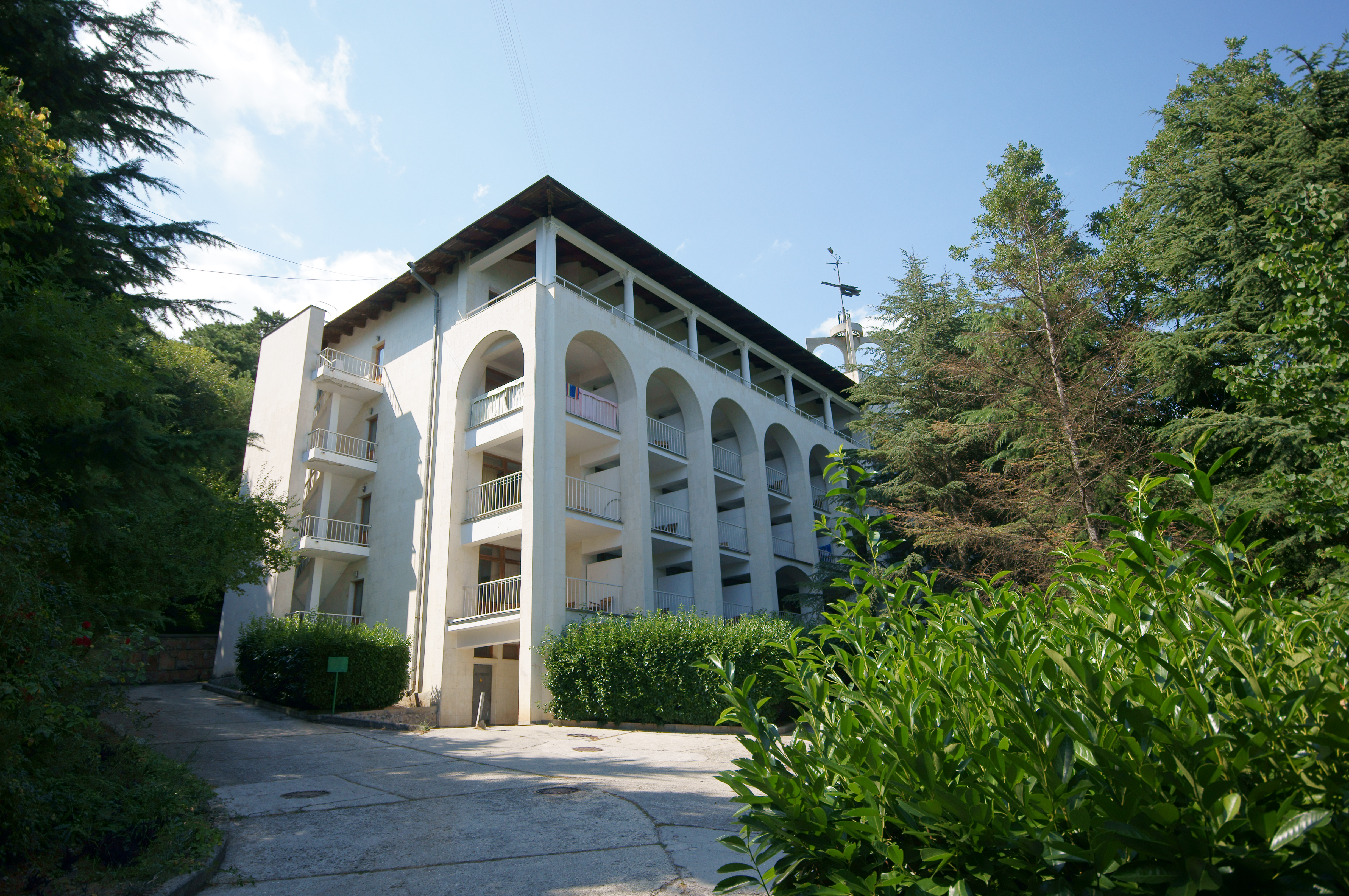 Фото отеля 1