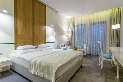 Гостиница Hotel Bracera в Будве