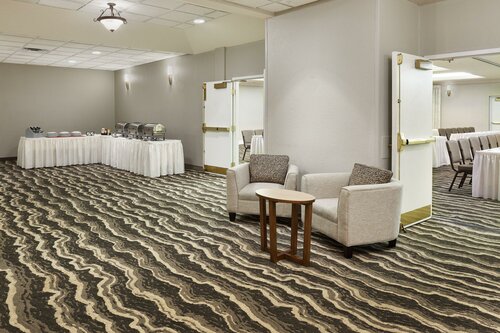 Гостиница Staybridge Suites Orlando Airport South, an Ihg Hotel в Орландо