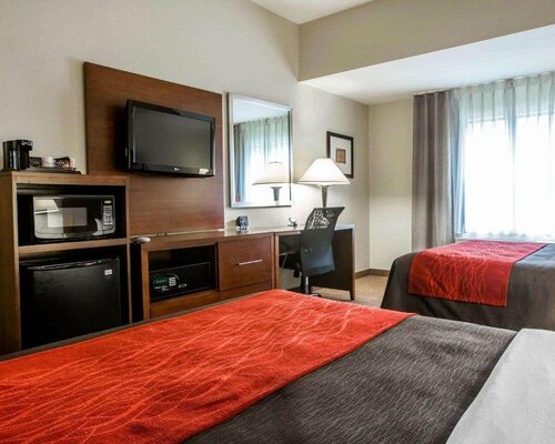 Гостиница Comfort Inn and Suites adj to Akwesasne Mohawk Casino