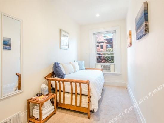 Фото Copley House