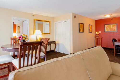 Гостиница Holiday Inn Chicago O'Hare Area by Ihg в Скоки