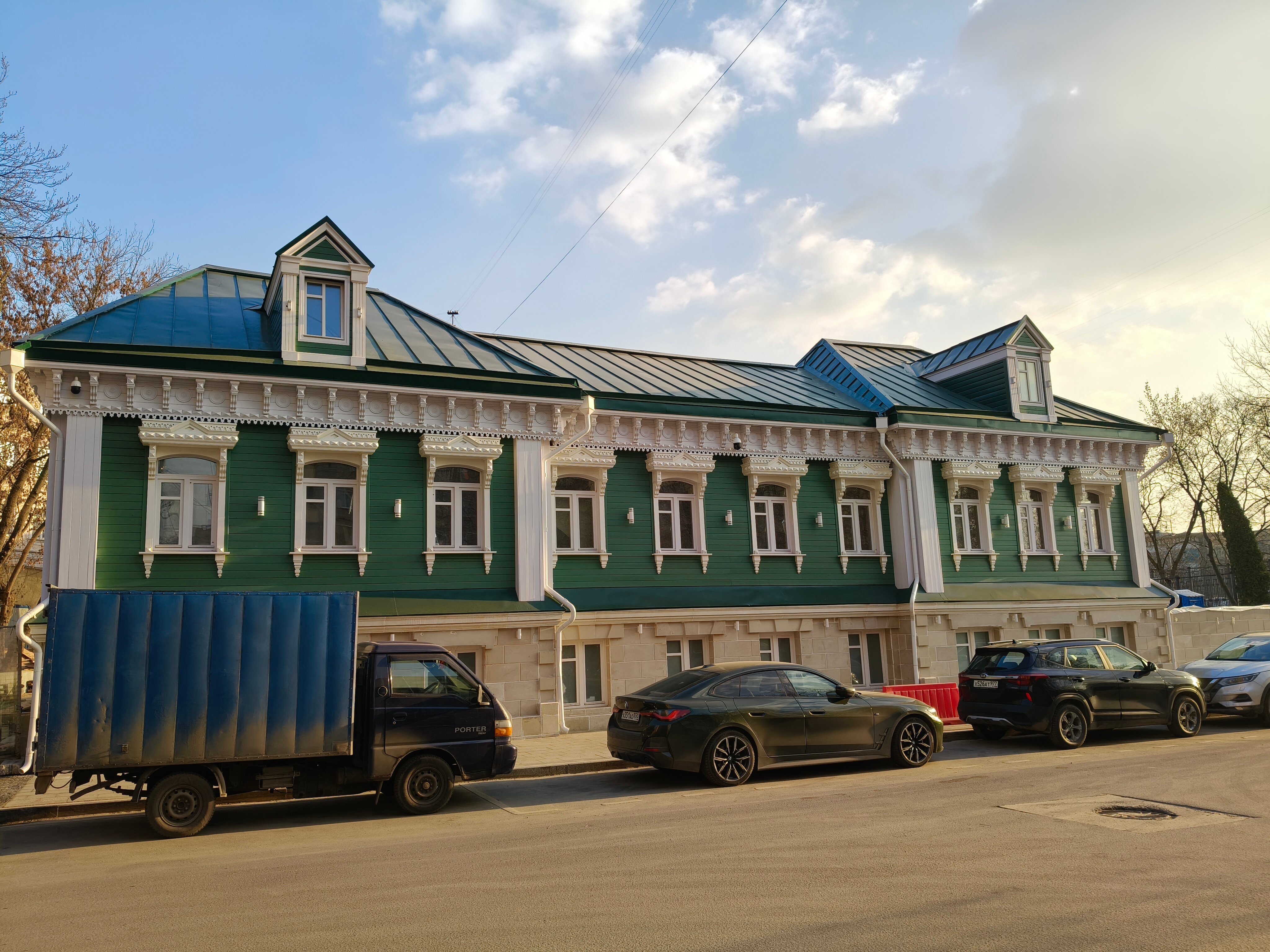 Дому купца Виноградова вернули резной декор XIX века