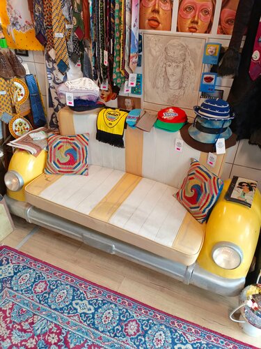 Kirik Alti Vintage, second-hand shop, İstanbul, Kadikoy, Osmanağa