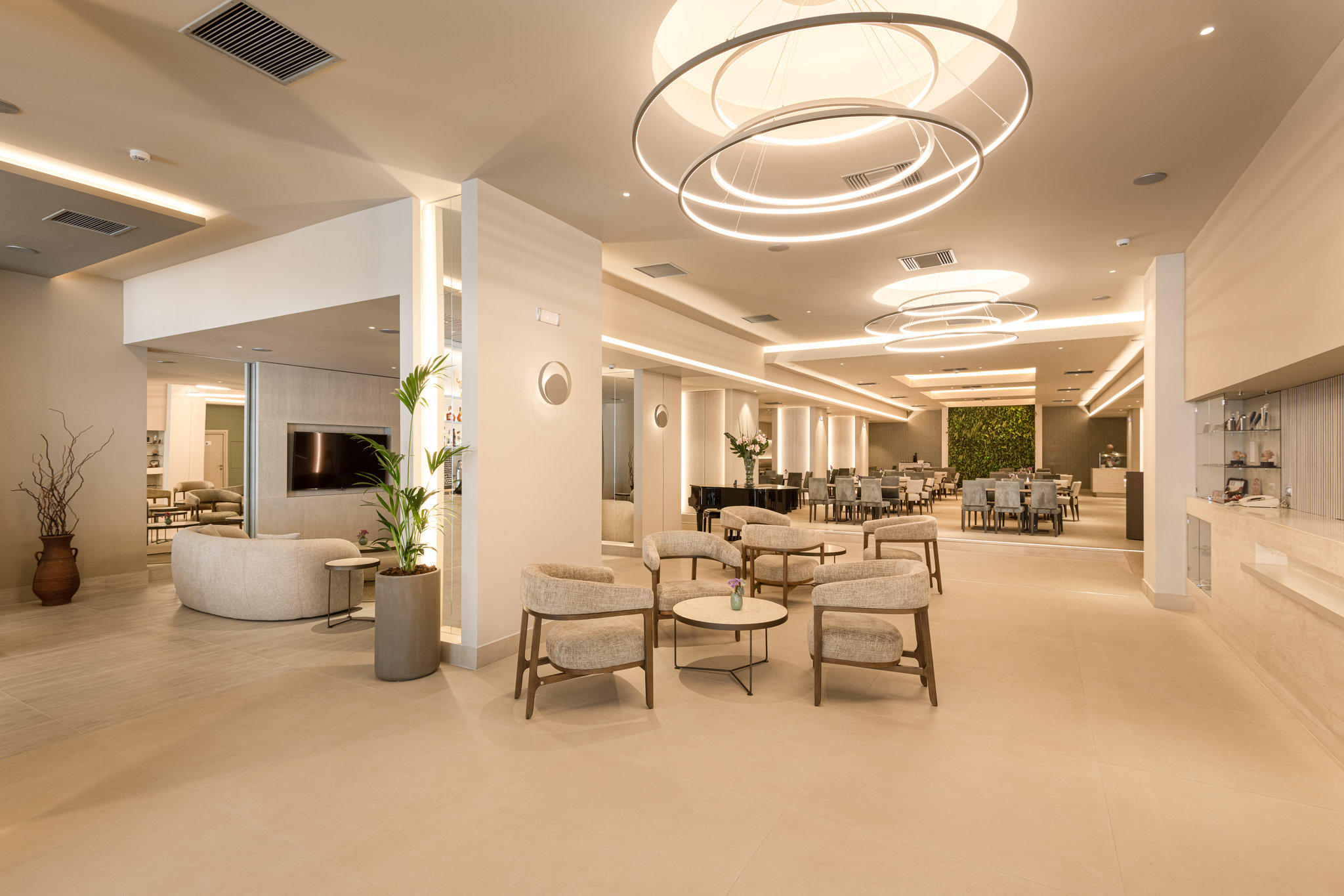 Holiday Inn Thessaloniki by IHG - 8