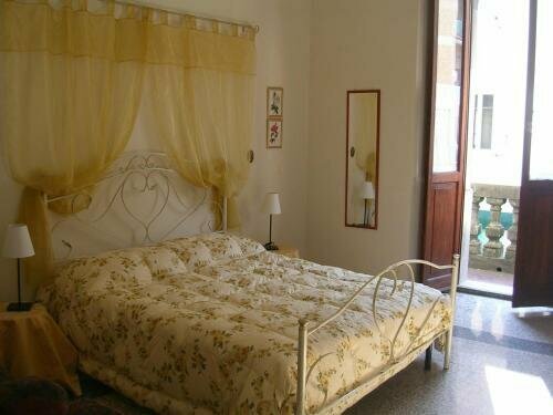 Гостиница Ascoli Antica B& x26; B в Асколи-Пичено