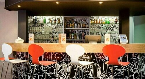 Гостиница Ibis Provins в Провене