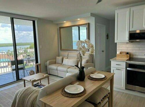 Гостиница Lovers Key Beach Club в Бонита Спрингс
