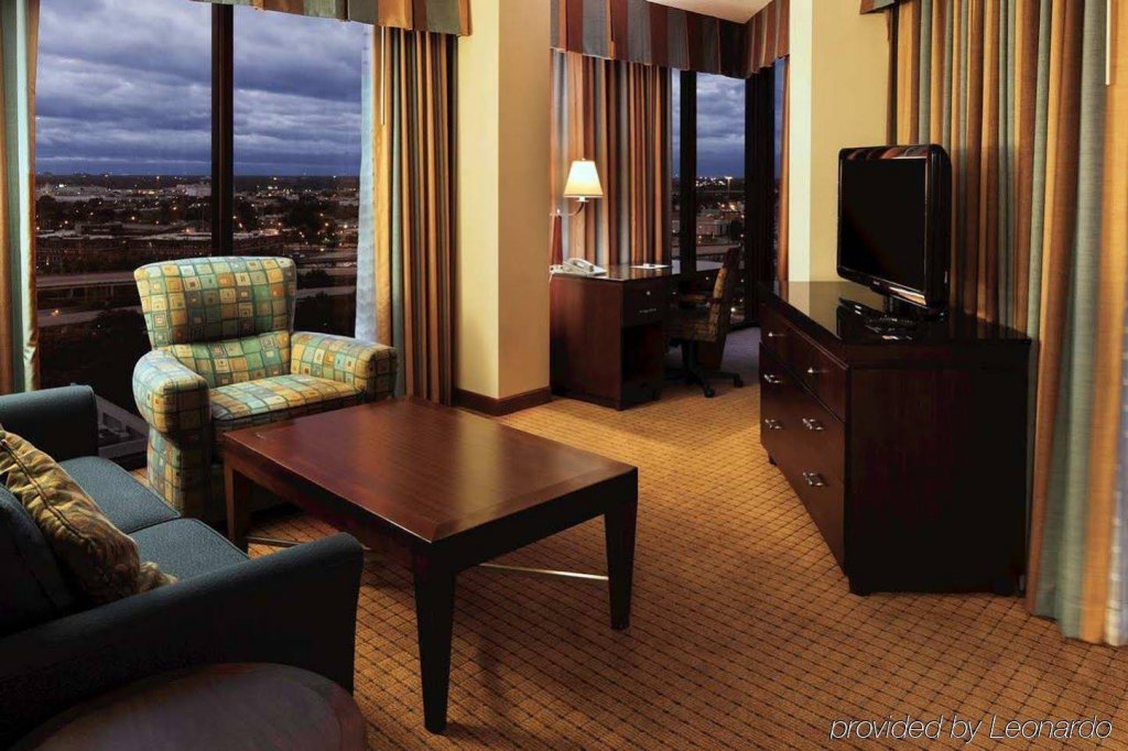 Фото C. Baldwin, Curio Collection by Hilton