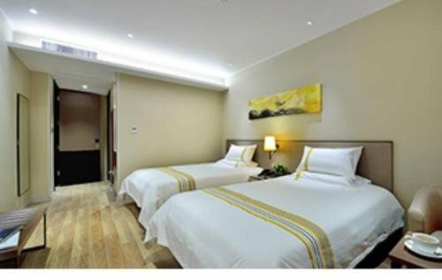 Hotel Home Inn Plus Shanghai Huaihai Road Sinan Road, Shanghai, photo