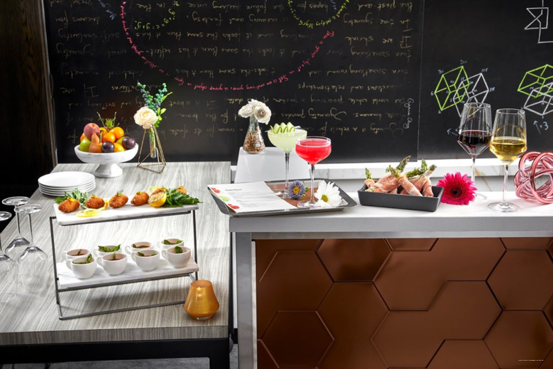 Фото Hotel Emc2, Autograph Collection