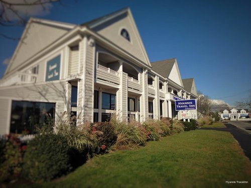 Фото Hyannis Travel Inn