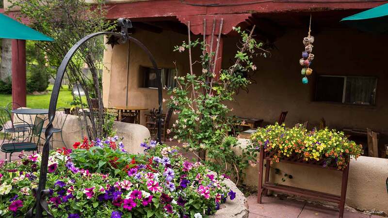 Фото El Pueblo Lodge