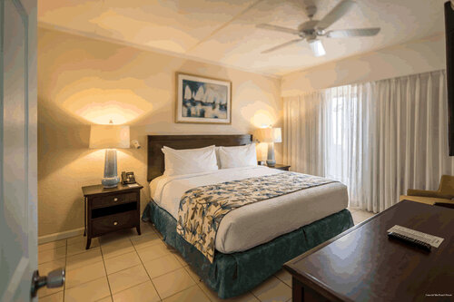Гостиница Casa Del Mar Beach Resort
