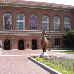 Фото University Inn