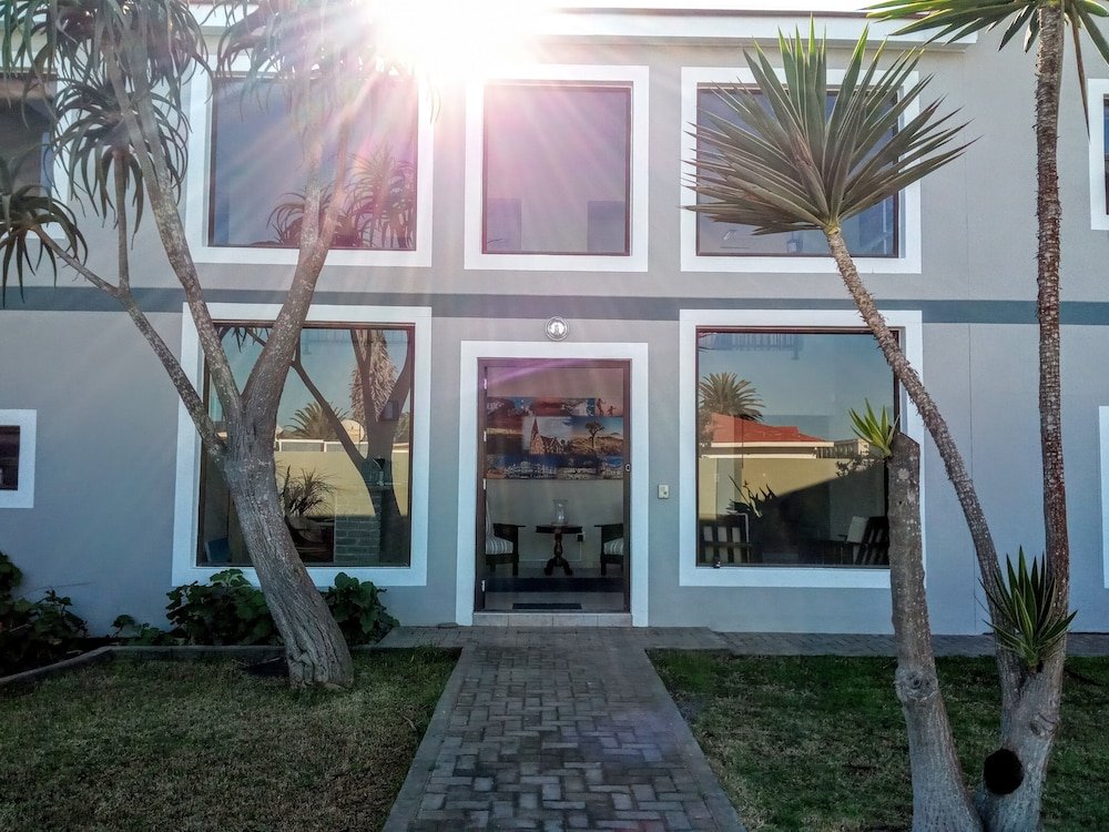 Фото Sea View Backpackers - Hostel