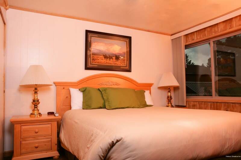 Фото Historic Streetcar Inn