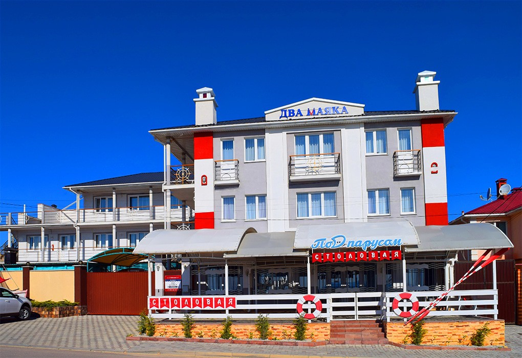 Фото Два маяка