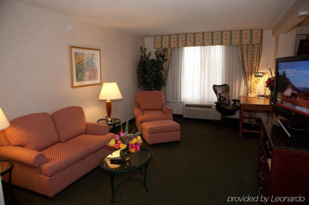 Фото Hilton Garden Inn San Mateo