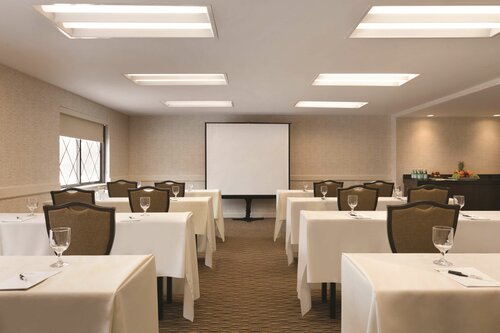 Гостиница Sheraton в Нашуа