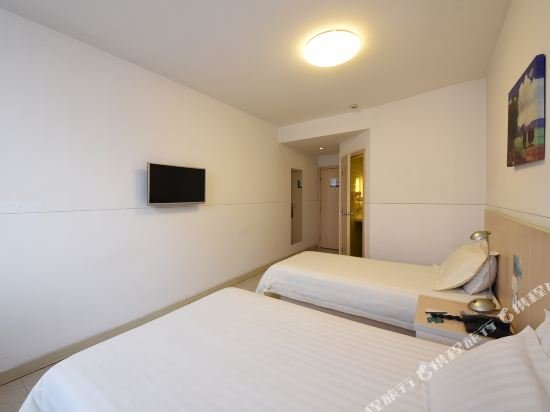 Фото Jinjiang Inn Central Changshu Yushan