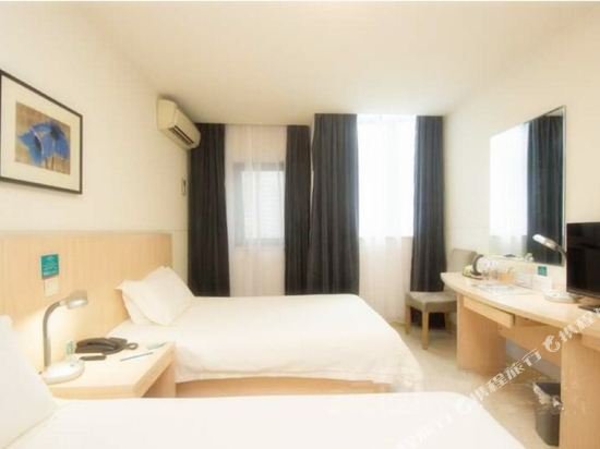 Фото Jinjiang Inn Chongqing Shopping & Entertainment